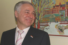 Выставка детских картин в банке «Солидарность»